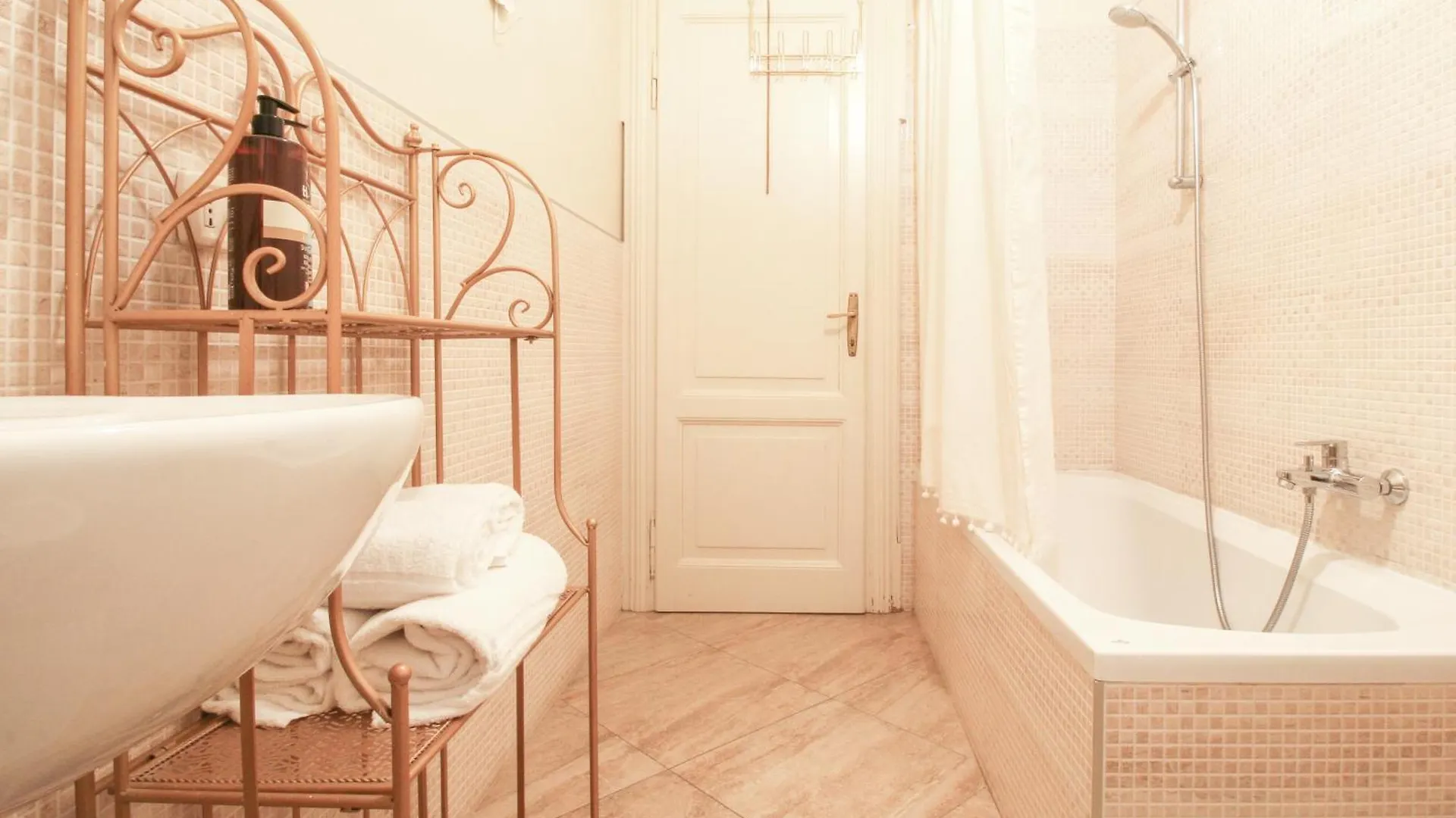 Le Flaneur - Vintage Suite Verona