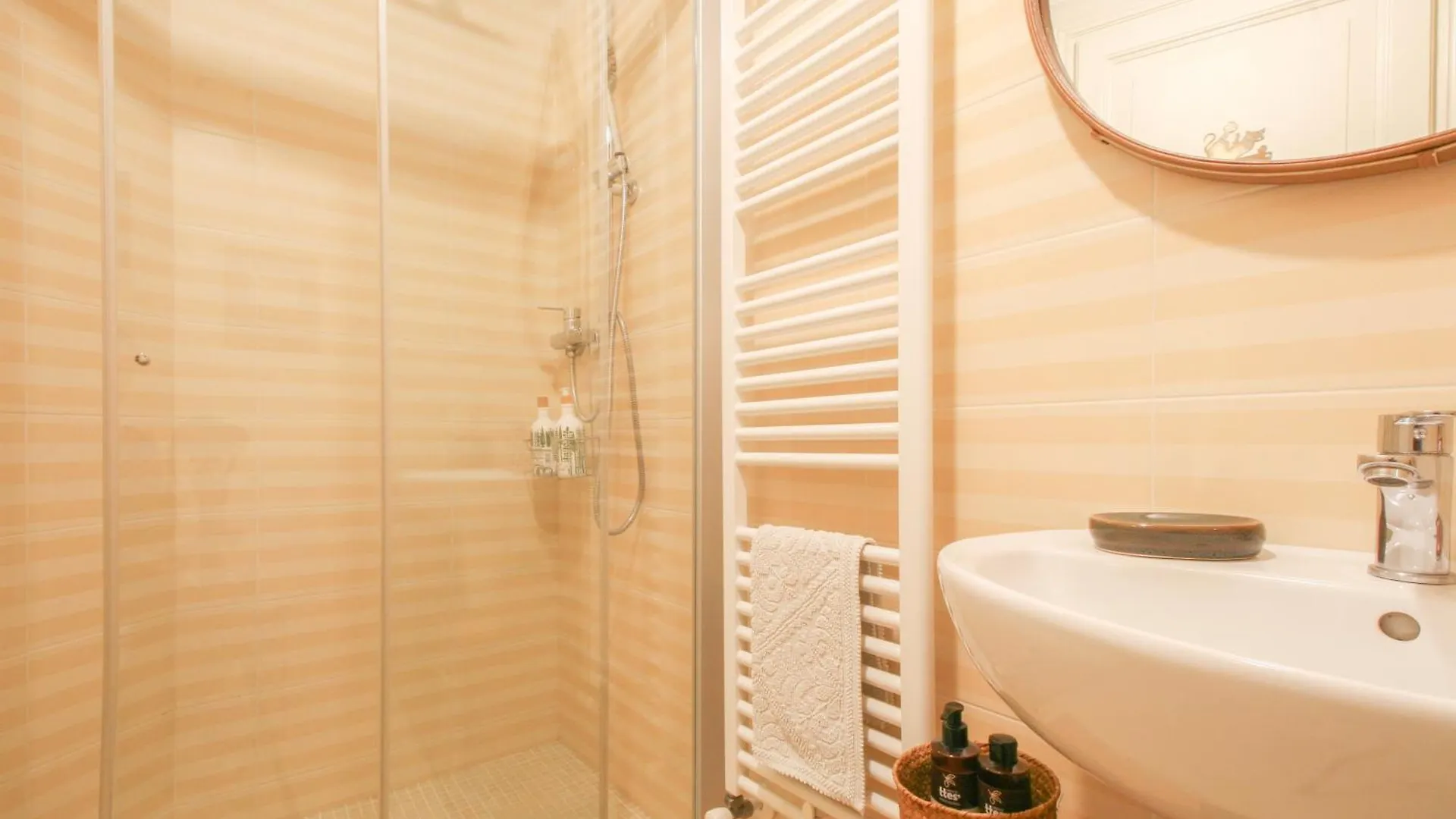 Le Flaneur - Vintage Suite Verona 3*,