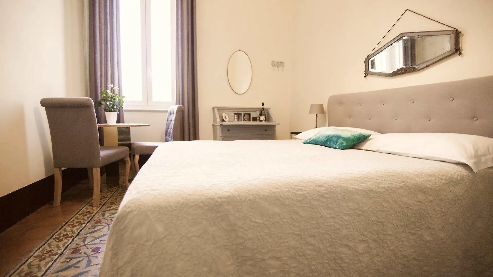 Le Flaneur - Vintage Suite Verona Bed & Breakfast