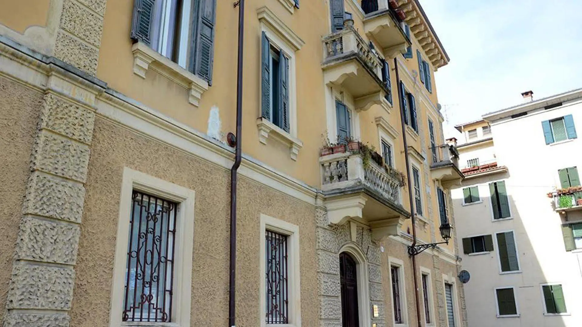 *** Bed & Breakfast Le Flaneur - Vintage Suite Verona Italy