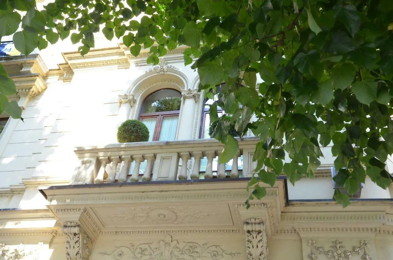 Le Flaneur - Vintage Suite Verona 3*,